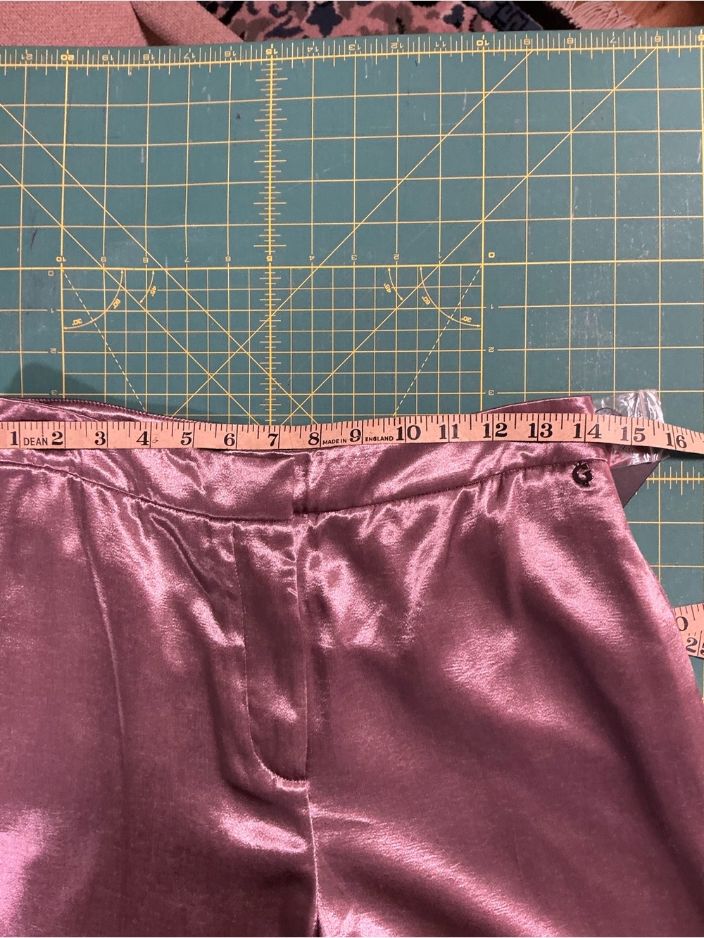 2341 - Guess Metallic Mauve Satin Wide-Leg Pants - Picture 10 of 11